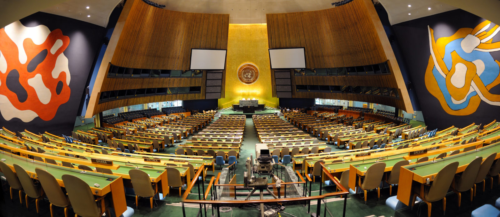 U.N. Assembly room - Songquan Deng / Shutterstock.com